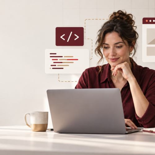 Propietaria de una web WordPress gestionando snippets y módulos de su sitio